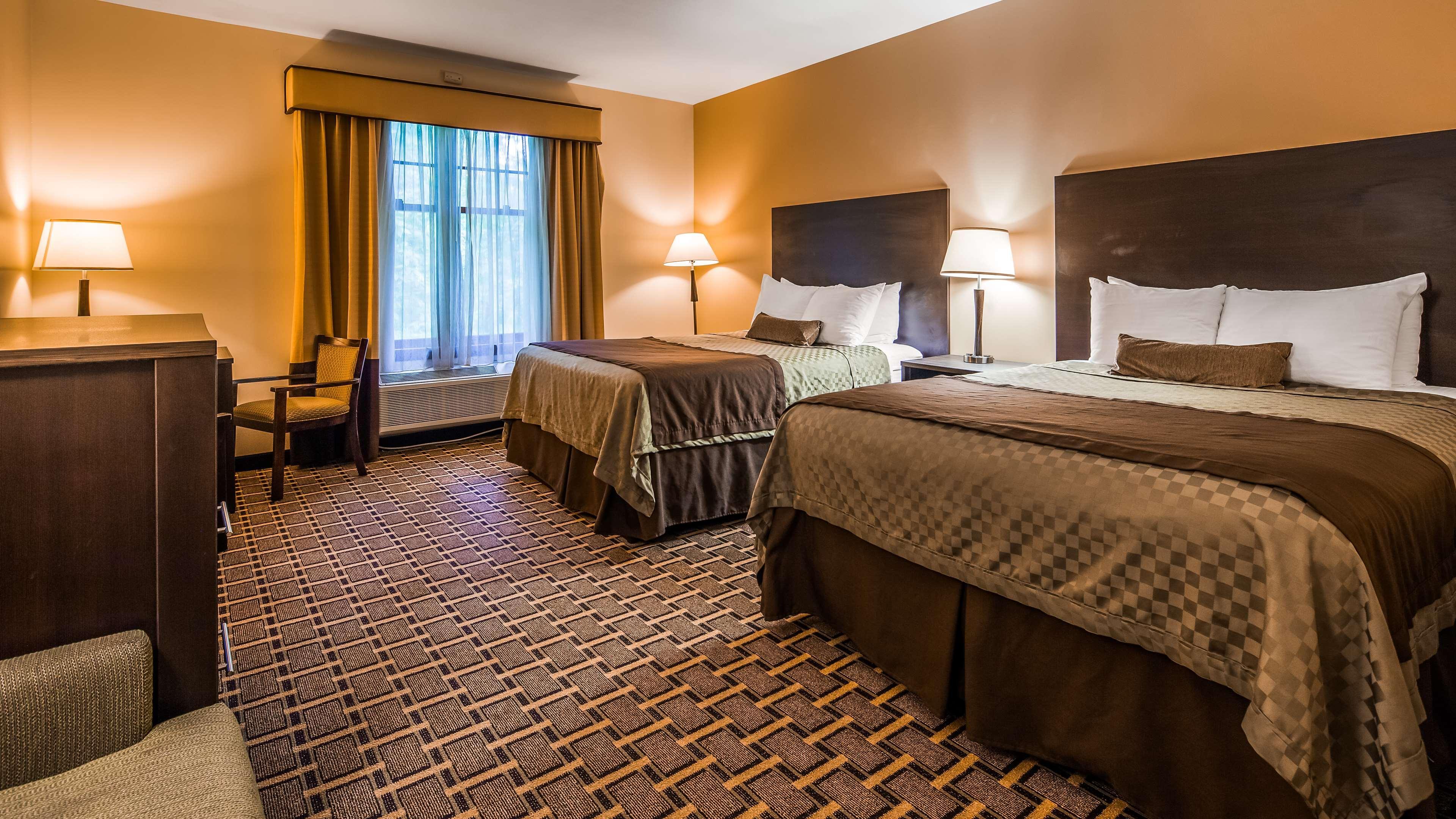 Best Western Plus The Inn & Suites At The Falls Poughkeepsie Dış mekan fotoğraf