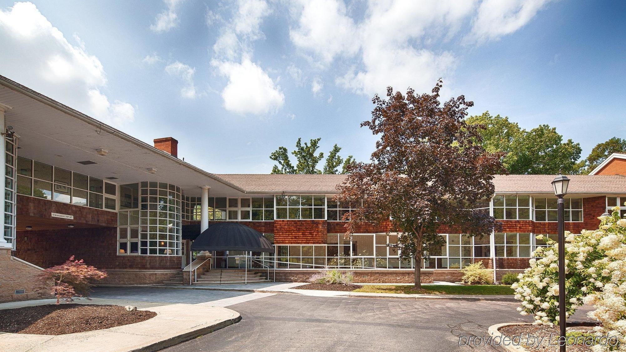 Best Western Plus The Inn & Suites At The Falls Poughkeepsie Dış mekan fotoğraf