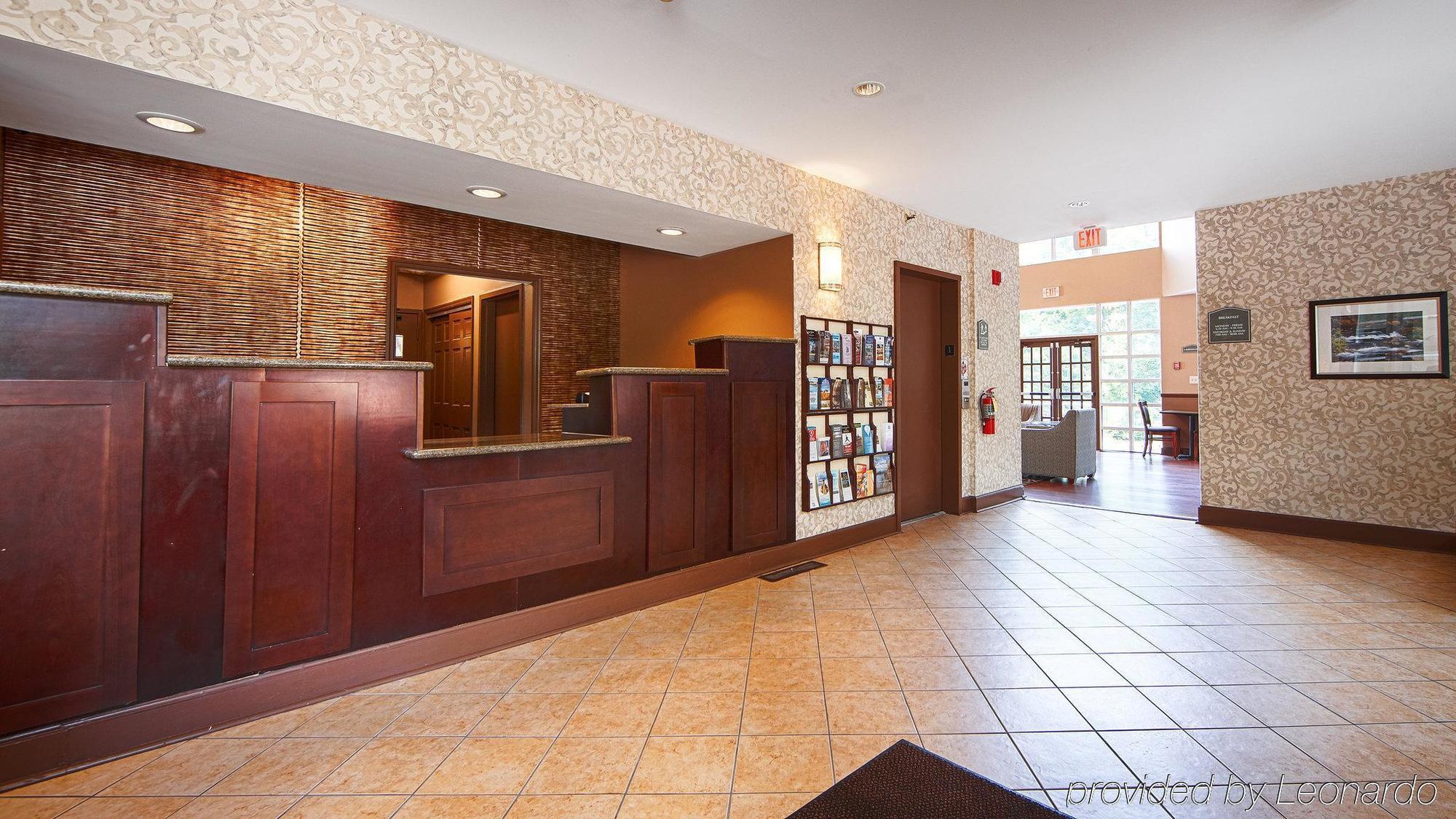 Best Western Plus The Inn & Suites At The Falls Poughkeepsie Dış mekan fotoğraf