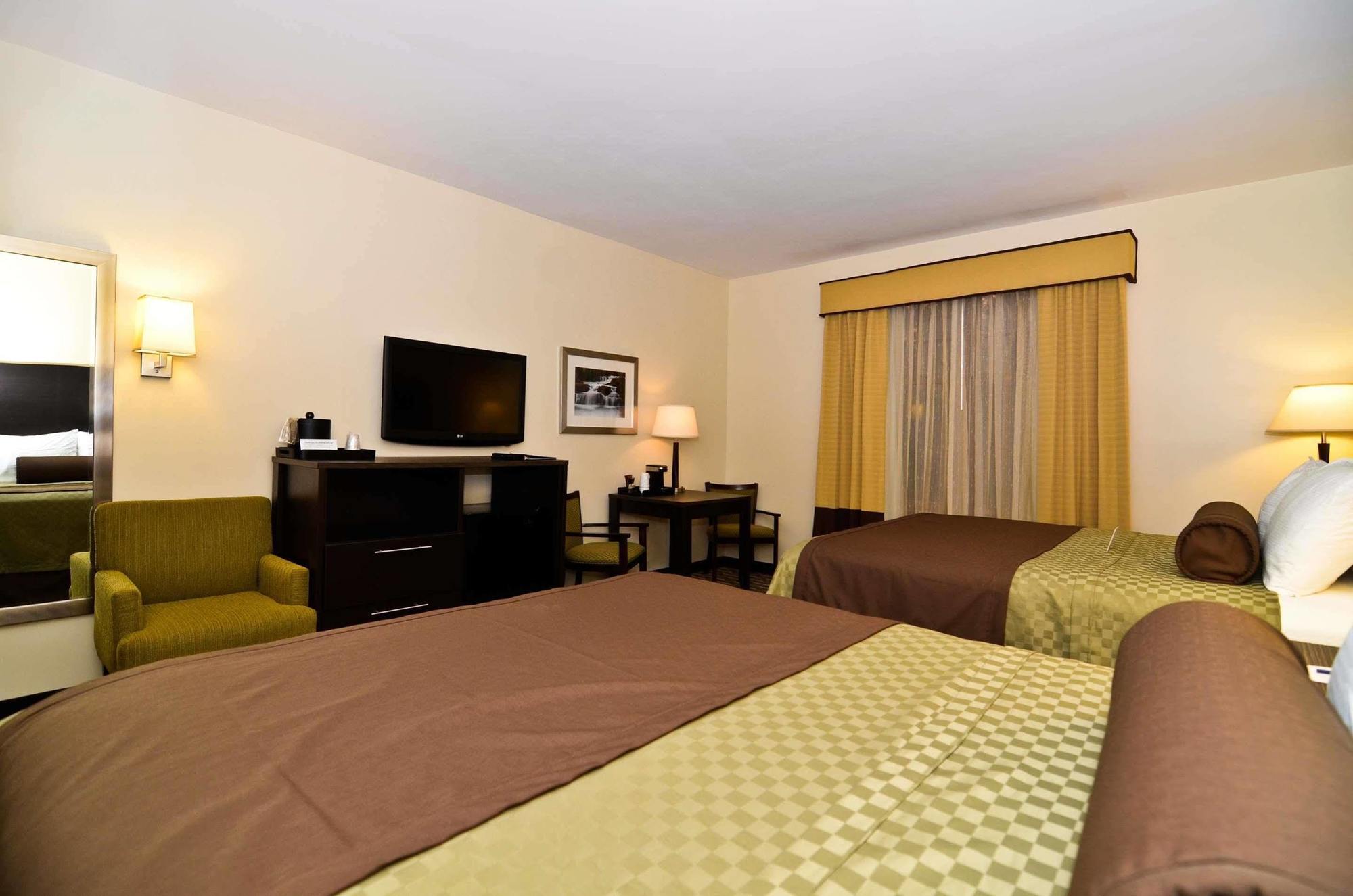 Best Western Plus The Inn & Suites At The Falls Poughkeepsie Dış mekan fotoğraf
