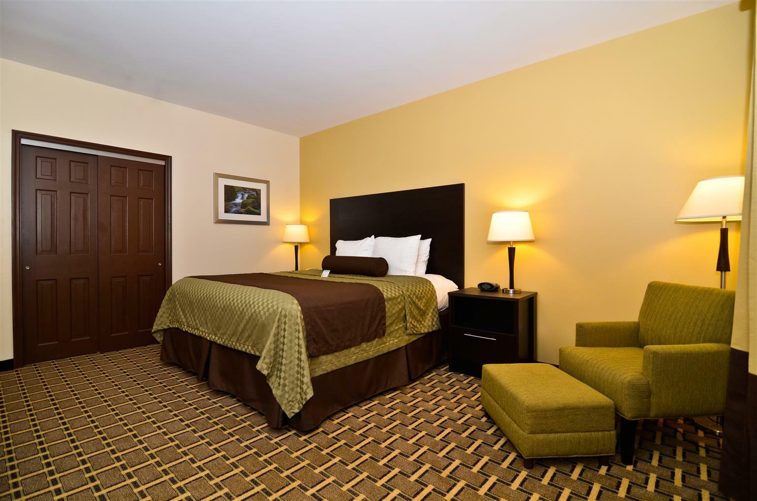 Best Western Plus The Inn & Suites At The Falls Poughkeepsie Dış mekan fotoğraf