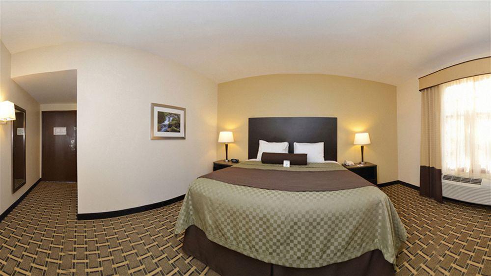 Best Western Plus The Inn & Suites At The Falls Poughkeepsie Dış mekan fotoğraf